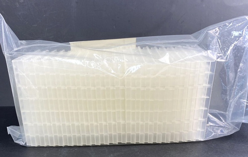 Thermo Scientific Microplate 96 Well PS V Bottom Total of 40 Plates - Afbeelding 10 van 11