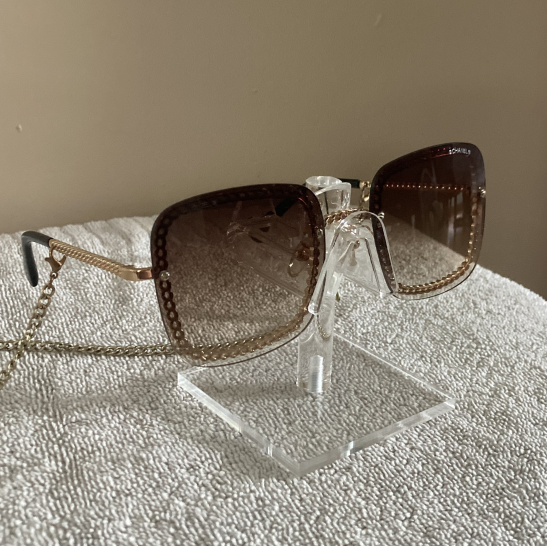 Chanel Sunglasses 4244 Gold c.395/S6 Gold Chain Accents  display picture 1