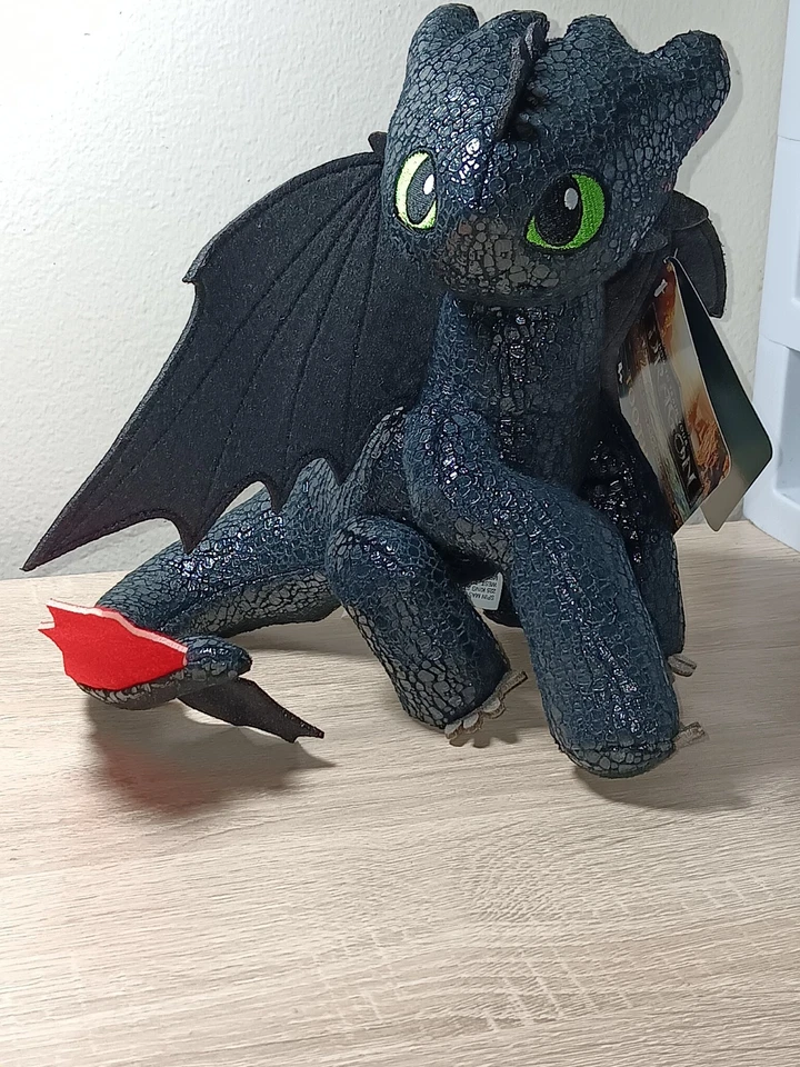 *FRETE GRÁTIS* 8" TOOTHLESS Deluxe How to Train Your Dragon Plush 2025 - Imagem 2 de 4