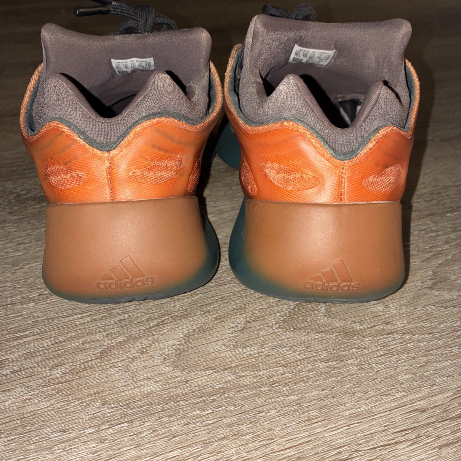 Yeezy Boost 700 V3 Copper Fade Men's Streetwear Brown/Orange/Grey, Size 10.5 US thumbnail 5