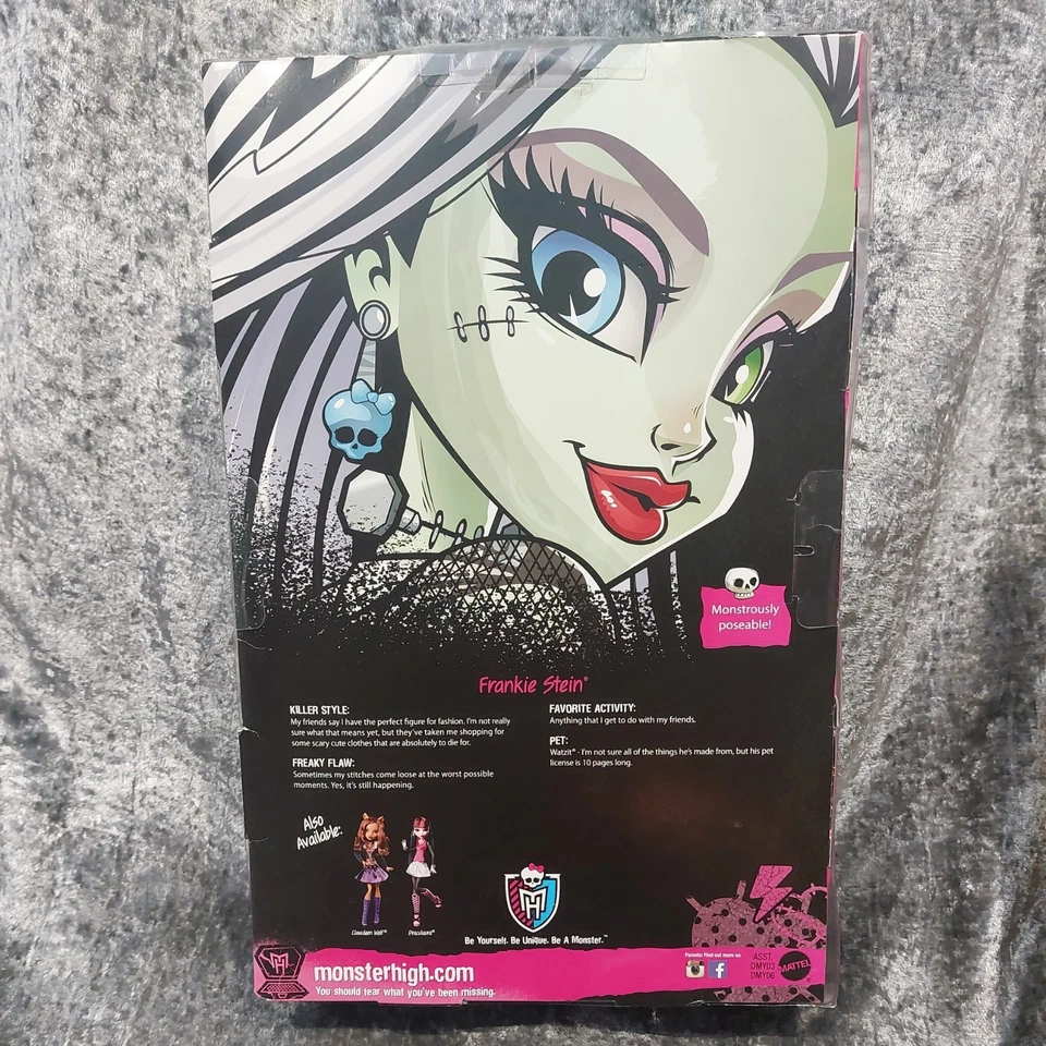 Monster High Frankie Stein Frightfully Tall Ghouls doll BNIB 2015 boxed New - Image 2 of 4