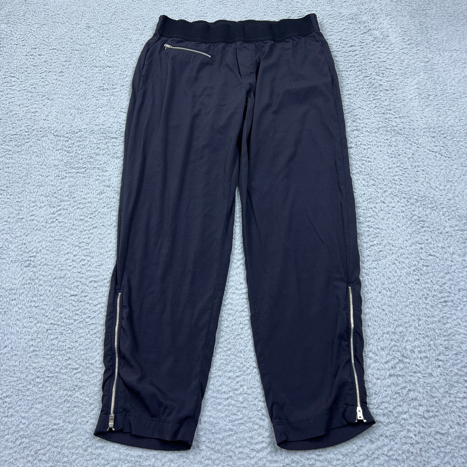 Athleta Mod Trekkie Crop Pants Women’s 10 Black Nylon Pull On Recycled Ripstop