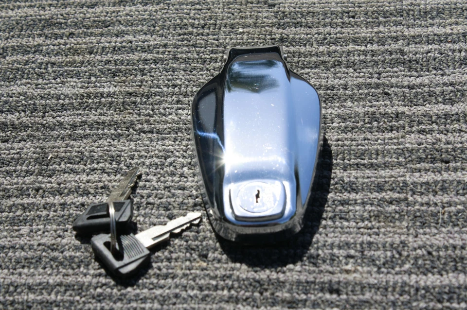 Tampa de gás Yamaha XS SPECAL cromada XS650 XS1100 XS11 XS750 XS400 SOMENTE ESPECIAL  - Imagem 3 de 4