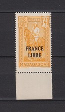 MADAGASCAR  . N ° 246  .  1 F 40   FRANCE  LIBRE   .   NEUF ** .  SUPERBE .