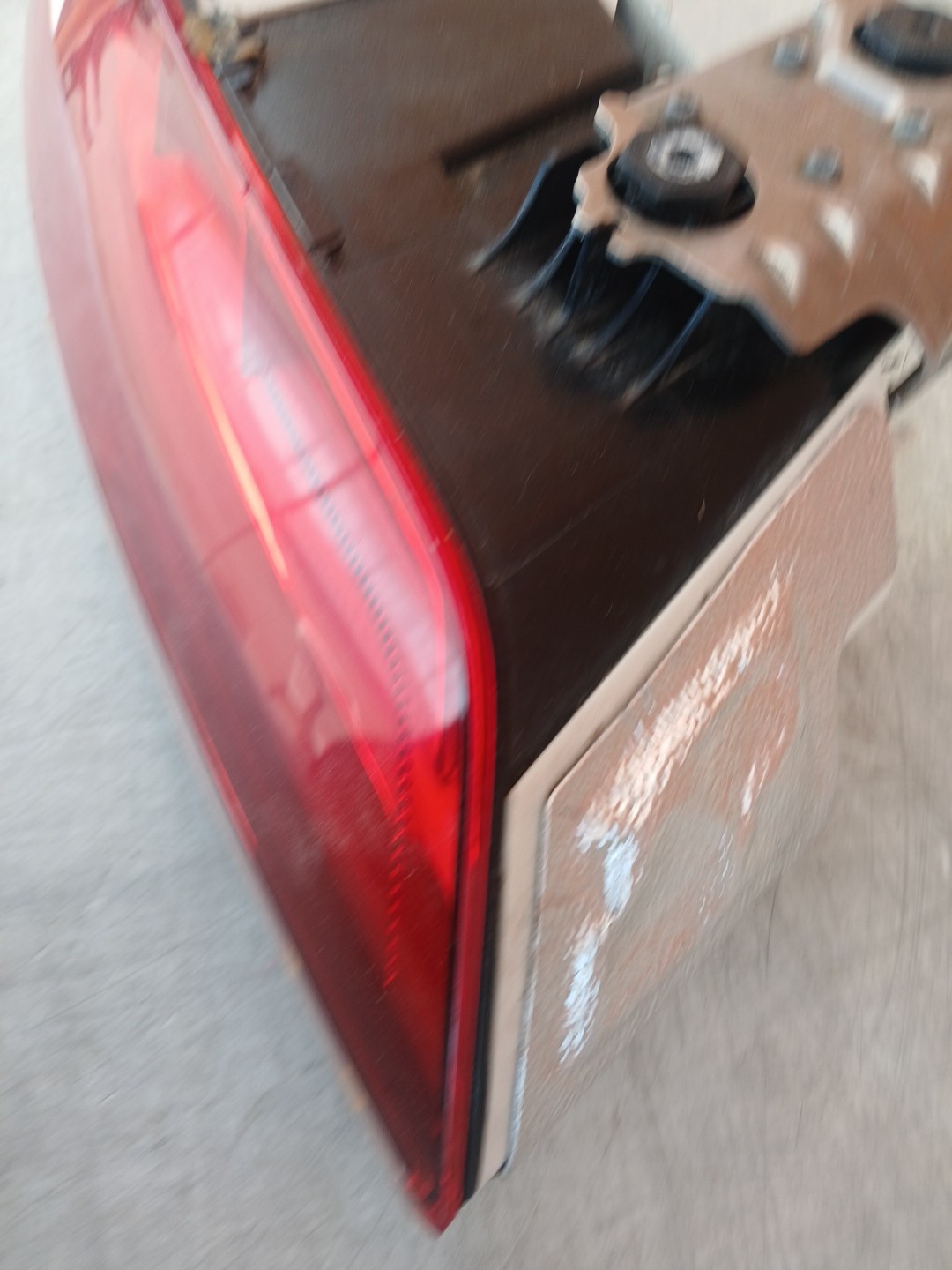 2017-2024 AUDI R8 TAILLIGHT LEFT SIDE OEM