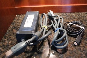 Xbox 360 Console Bundle &ndash; 120GB HDD (2 controllers/HDMI/Power) Tested/Working