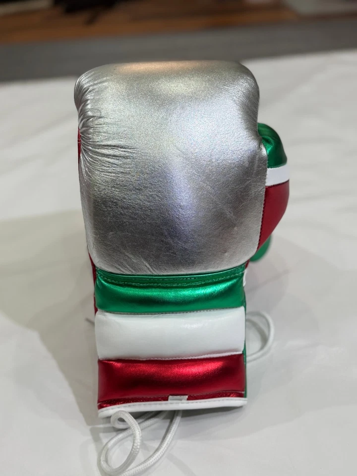Guantes de boxeo hechos a medida cuero de vaca color plata 16 oz guantes de combate Foto 2 de 4