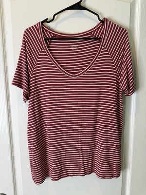 American Eagle Women s Red Striped Soft & Sexy V Neck T Shirt Medium M
