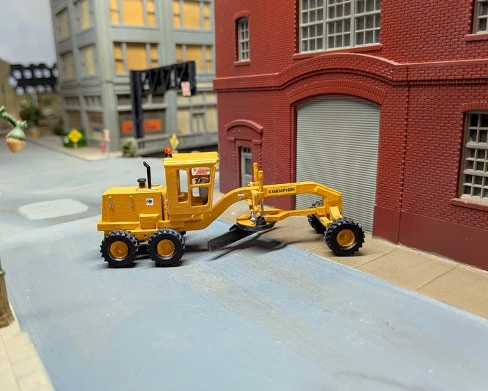 1/87 HO Scale Custom Built 1980s Champion 740 Grader, 3D Printed Resin Model - Image 3 of 4