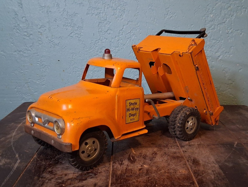 Tonka State Hi-Way 975 Hydraulic Dump Truck Vintage