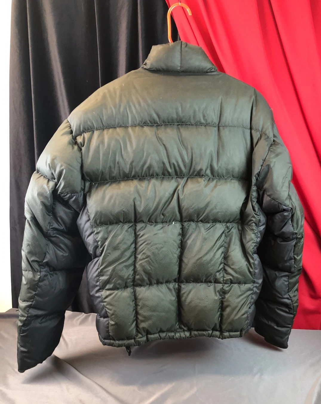 Vintage Army Green Mountain Hard Wear DOWN 2-Tone PUFFER JACKET Men's Size Large - product detail image 2