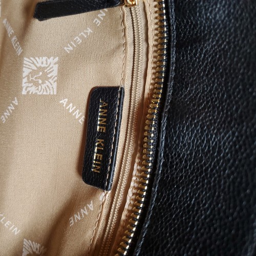 Anne Klein Rounded Edge Crossbody Bag Women's Size 7x10x3 Blush Nude Black NWT - Picture 11 of 15