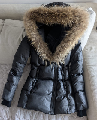 MACKAGE ADALI Fitted Down Women`s Coat - Black - XXS