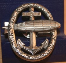 Ausverkauf    Pin Zeppelin  Luftschiff  Metall  NEU   39
