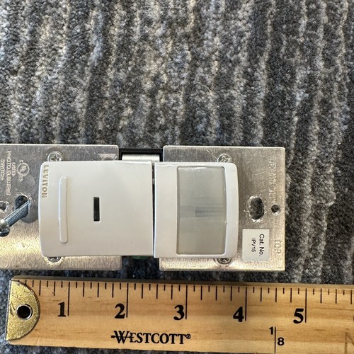 Leviton Sensor Manual On Vacancy Sensor Switch for Single Pole 3 Way 120VAC PV15 - Picture 6 of 7