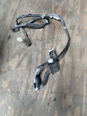2012-2016 Nissan Versa (16) rear Left Driver door wiring harness OEM
