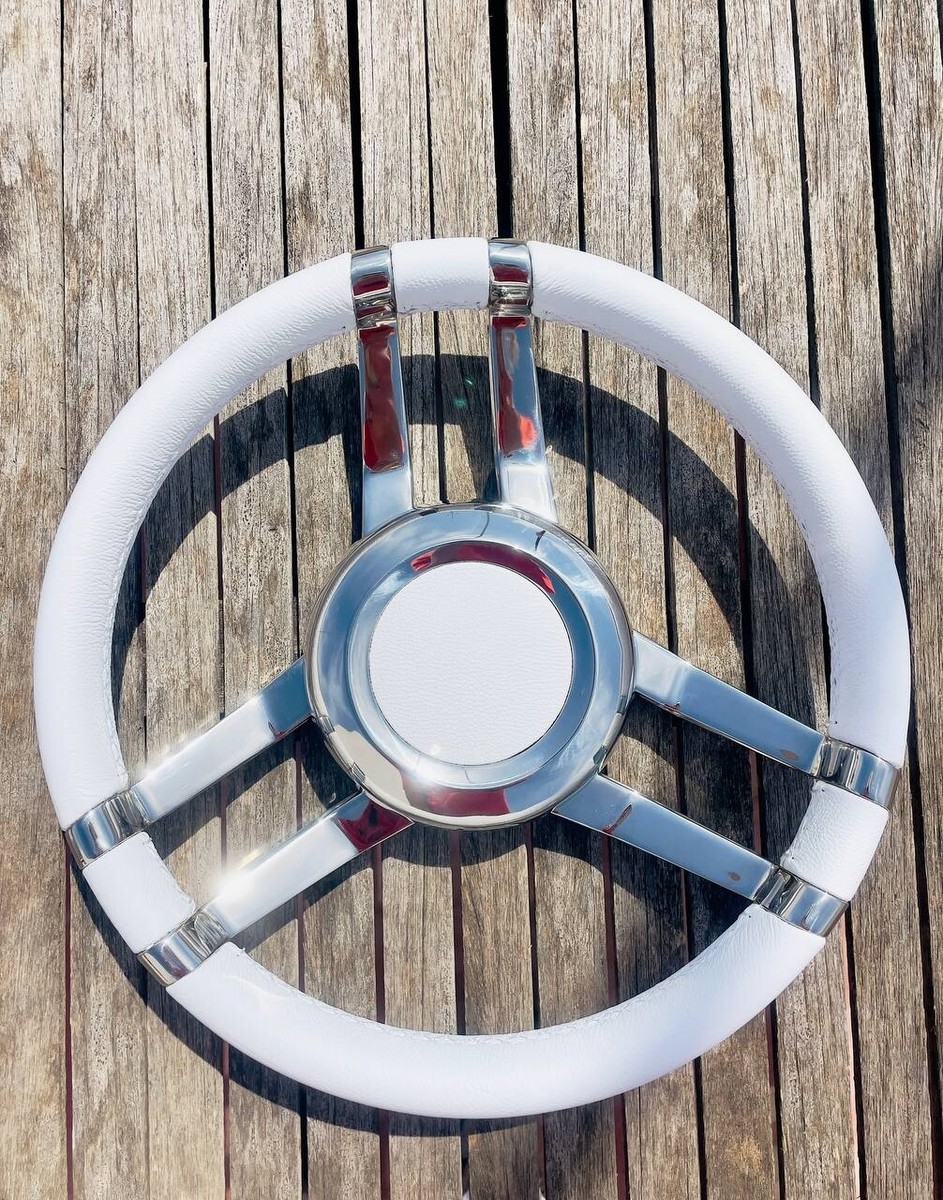 Isotta Carlotta Steering Wheel 350mm - White Leather - SS316 - 3/4