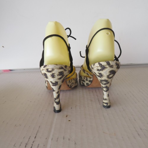 Manolo Blahnik Sz 38.5B US 7.5 Fabric Heels Pumps Sandals Stilettos Slides Ties - Picture 11 of 12