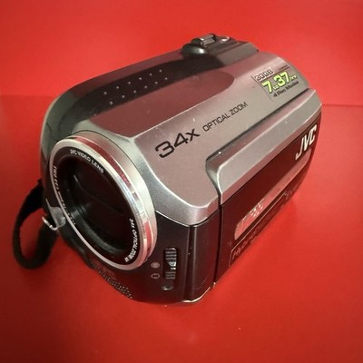 JVC Everio GZ-MG130U 30GB Hybrid HDD Camcorder 34x Optical Zoom With Charger