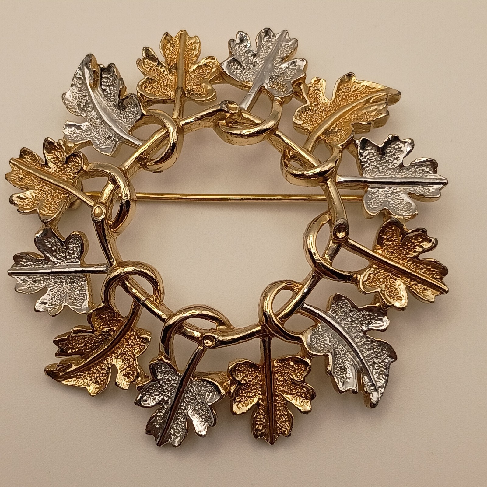 Vintage Sarah Coventry Leaf Wreath Brooch  Two Tone Gold & Silver