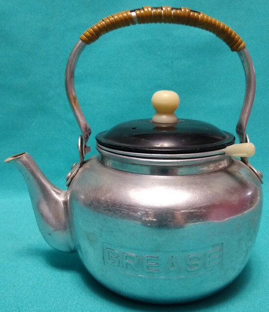 Vintage GREASE TEAPOT Aluminum FROM JAPAN Bakelite Finial & Strainer
