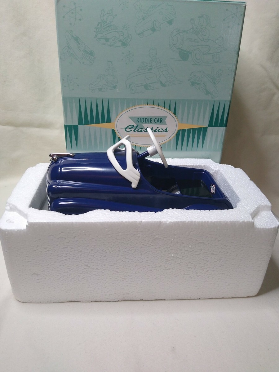 キディカー　クラシック　ポンティアック Hallmark Kiddie Car Classics 1945 Pontiac Blue. NIB | eBay