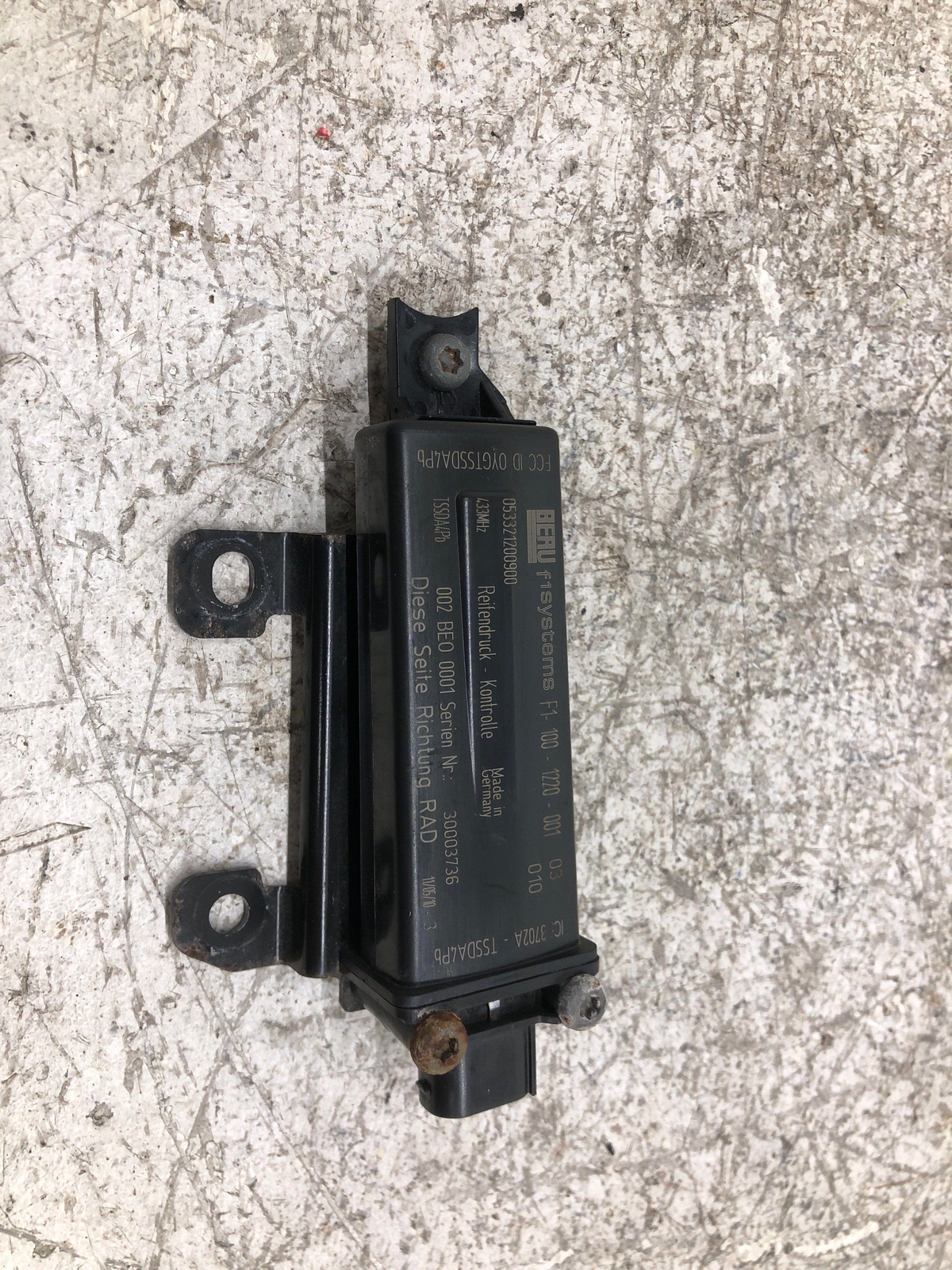 ASTON MARTIN RAPIDE TPMS TIRE PRESSURE MONITORING SYSTEM ANTENNA SET OEM