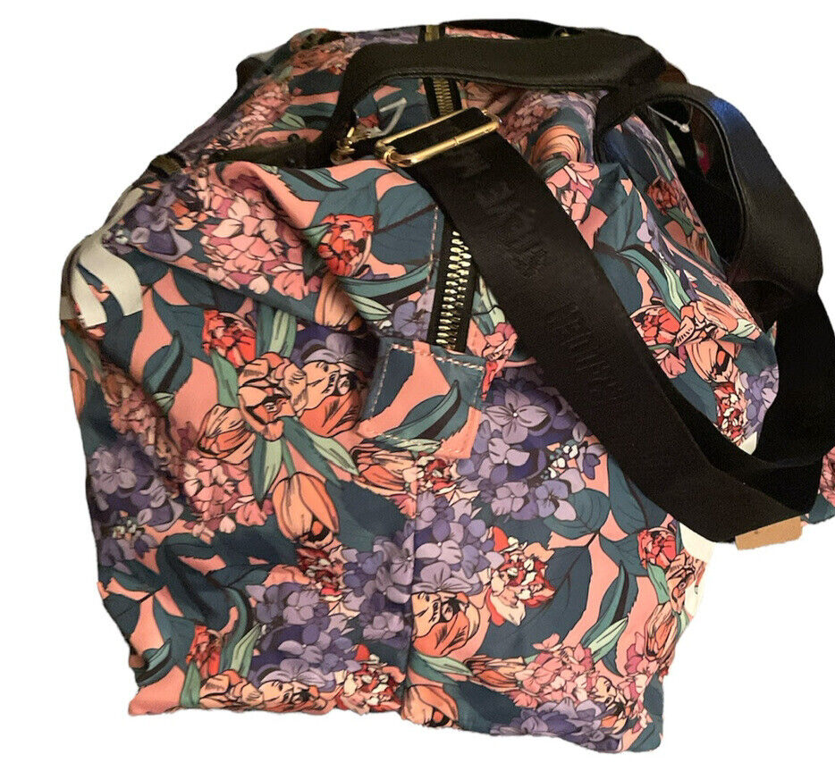 Steve Madden Duffle Gym Bag With Wristlet Floral Bnik X