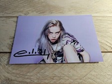 BILLIE EILISH Repro-Autogramm - ca. 10x16 - (740)