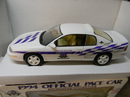 BROOKFIELD 1/25 SCALE 1994 MONTE CARLO BRICKYARD 400 PACE PROMO CAR -MIB - Picture 2 of 8