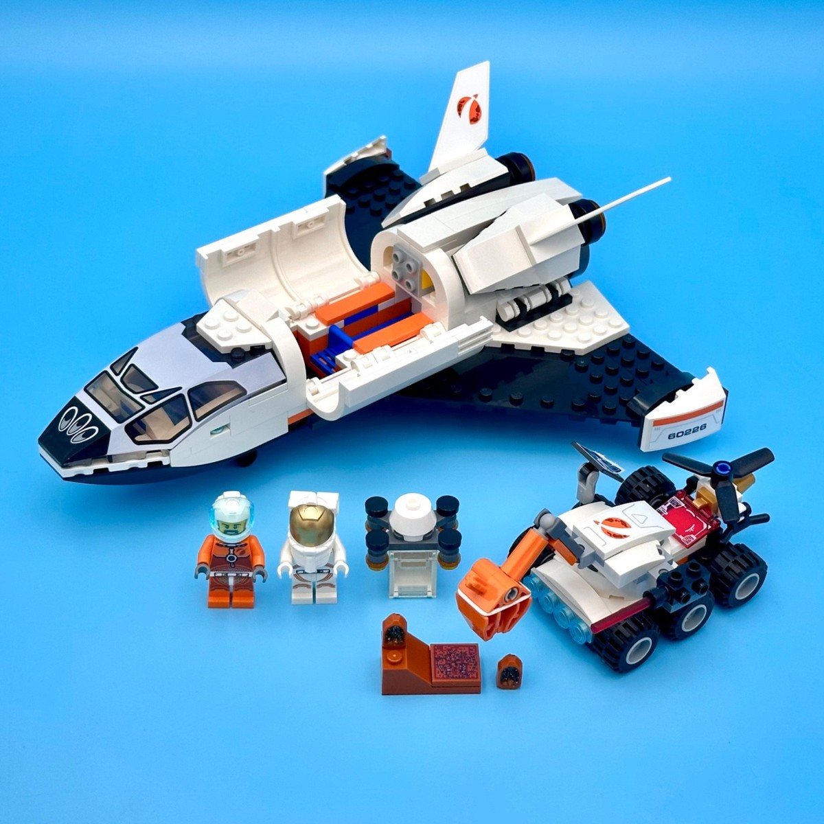 LEGO CITY: Mars Research Shuttle Space Ship 2 Minifigures 60226 NO