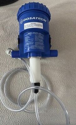 Brandneu Dosatron D25F2 Wasserbetriebene Dosierpumpe Vieh Landmaschinen