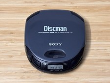 Sony Discman D-151 Portable CD Player Mega Bass Powers On w Carry Case