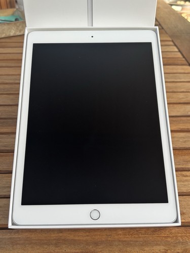 iPad 10.2 (2020) 8. Generation 32 GB - Wi-Fi - Silber - Bild 2 von 6