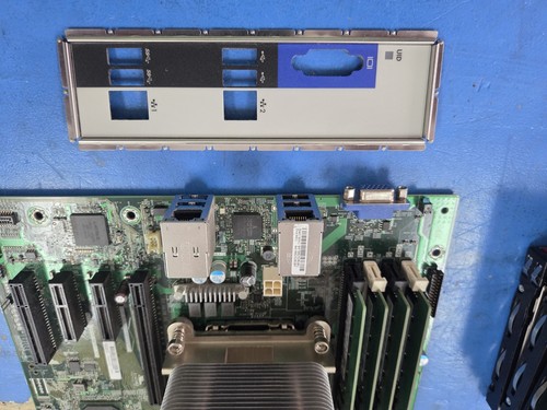 Scheda madre HP ProLiant ML30 Gen9 822184-001 - Foto 1 di 3