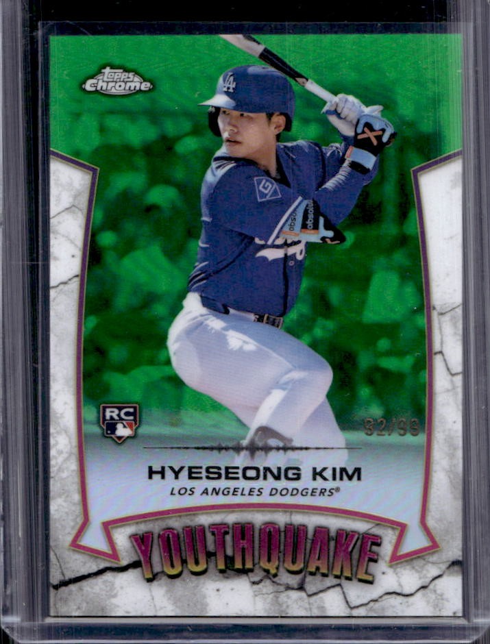 2025 Topps Chrome Hyeseong Kim YouthQuake RC Green Refractor #92/99 Dodgers