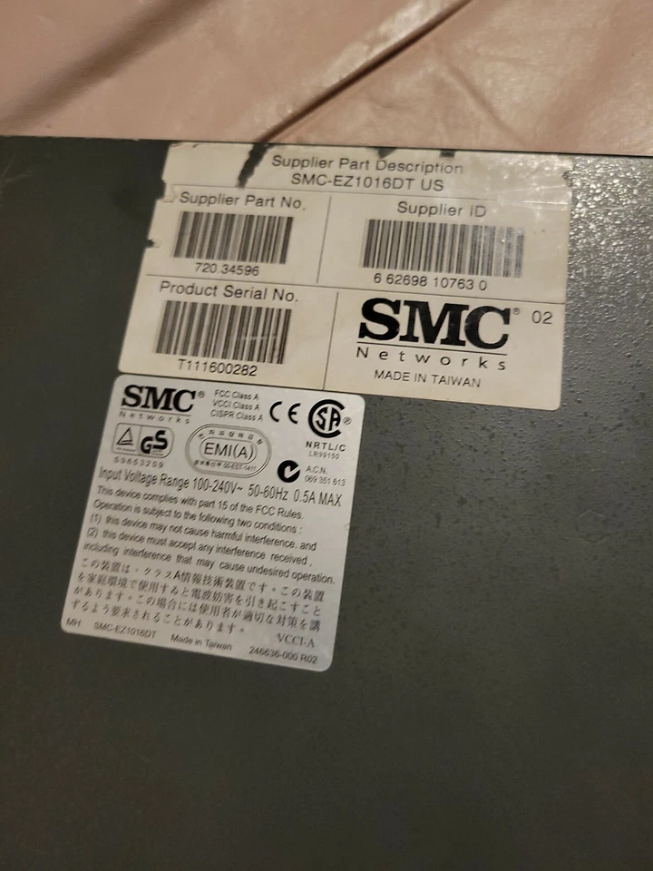 SMC 1016DT, EZ Switch 16 Port 10/100  Network Switch, (EZNET-16SW) Pre-Owned - Image 3 of 3