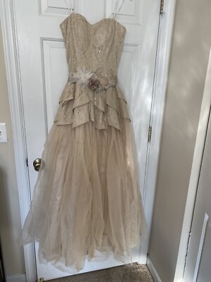 gold masquerade dress Gold Feather Cocktail Dress, Short Prom Dress, Gala Dress, Masquerade Outfit, Photoshoot Dress, Elegant Couture Dress, Black Tie Dress