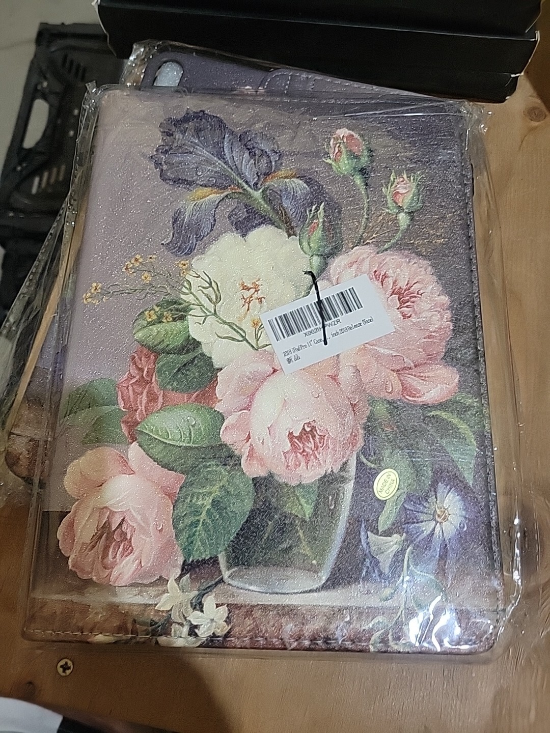 iPad Pro 11 Case with Blooming Rose Design for 2018 Model Vase Style-image