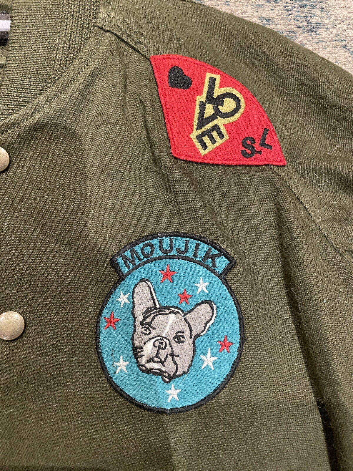 Saint Laurent Bomber Giacca Cachi Teddy Bulldog Patch Prezzo di listino £1800 Uomo XS