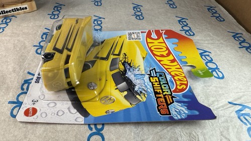 Lot Of 2 2025 Hot Wheels Color Shifters VOLKSWAGEN DRAG BUS Color Changer NEW🔥 - Picture 10 of 13