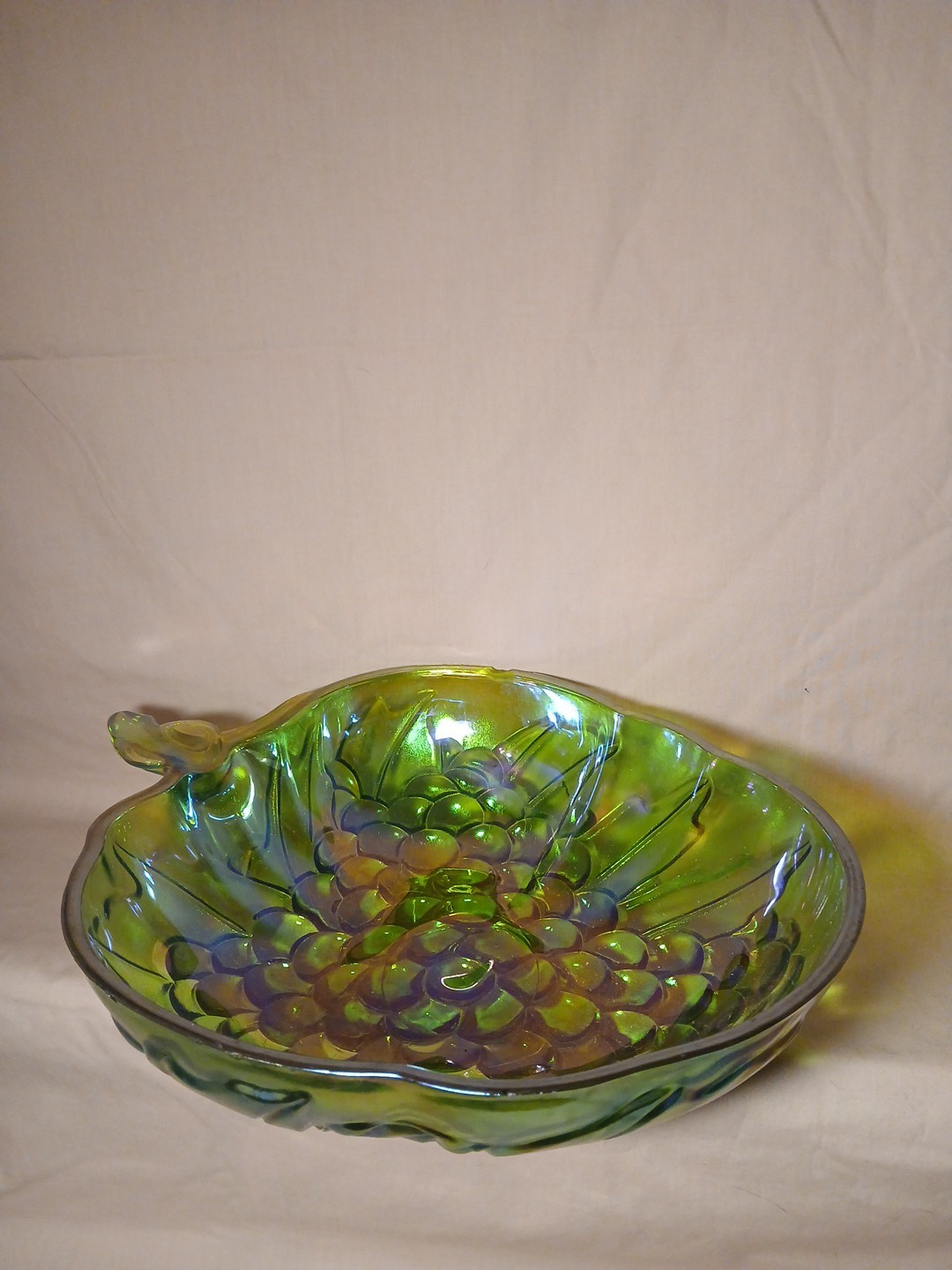 Vintage Indiana Carnival Glass Iridescent Green Grape Salad Bowl