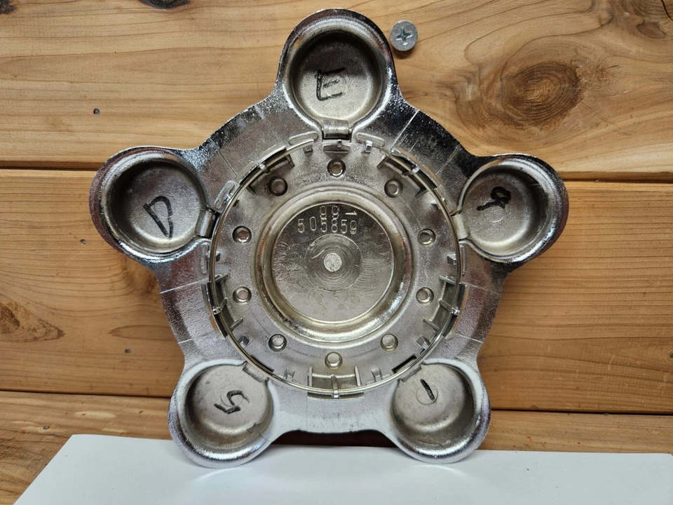 1997 1998 1999 Genuine Corvette C5 Center Wheel Cap 99-505859 OEM 1 - Image 3 of 4