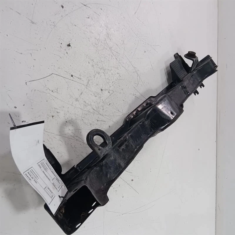 Modelo de soporte de núcleo de radiador para Kia Soul 14-19 Foto 2 de 4