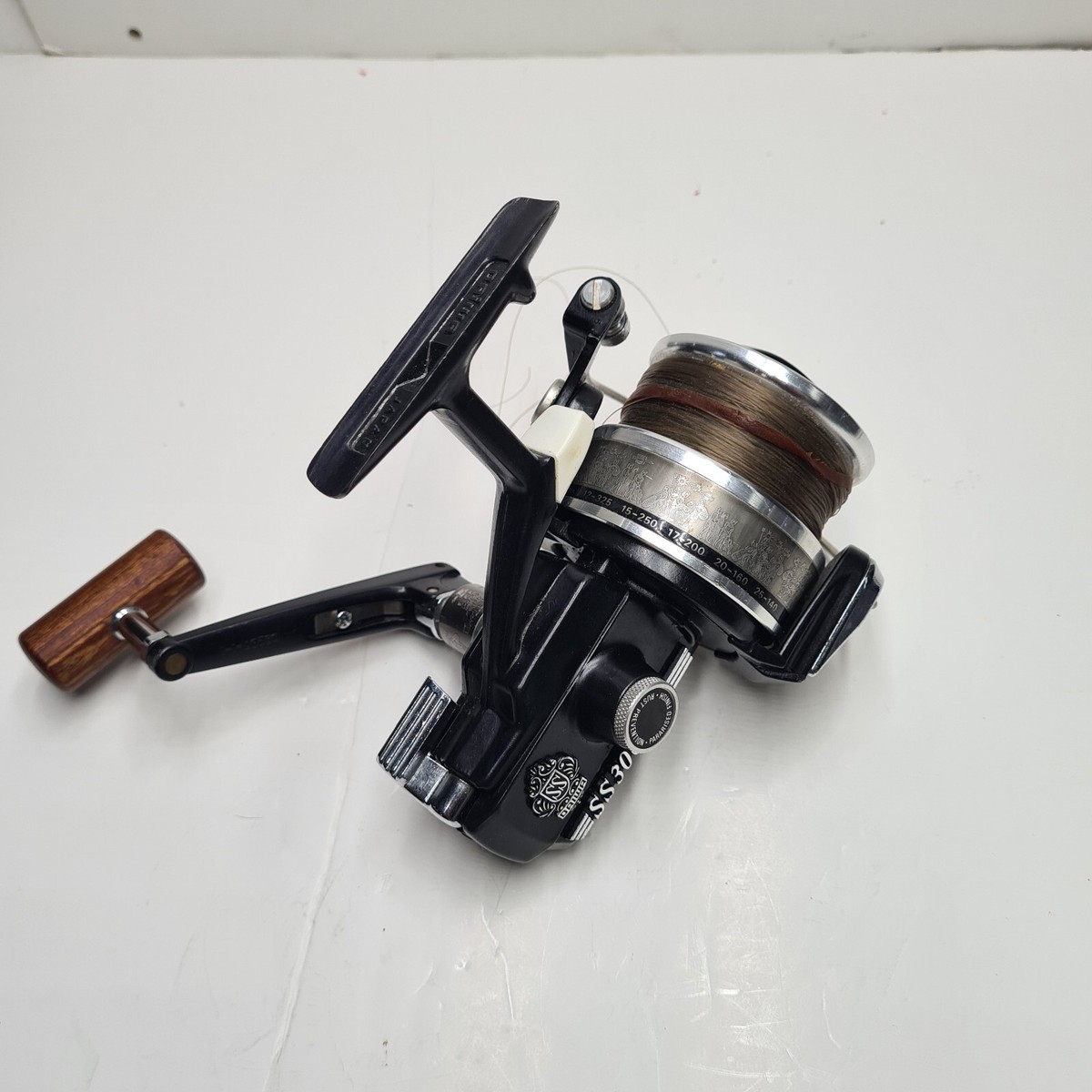 Moulinet De Pêche DAIWA Millionnaire CV-Z 300F Vintage - Double Essieu - Occasion Propre