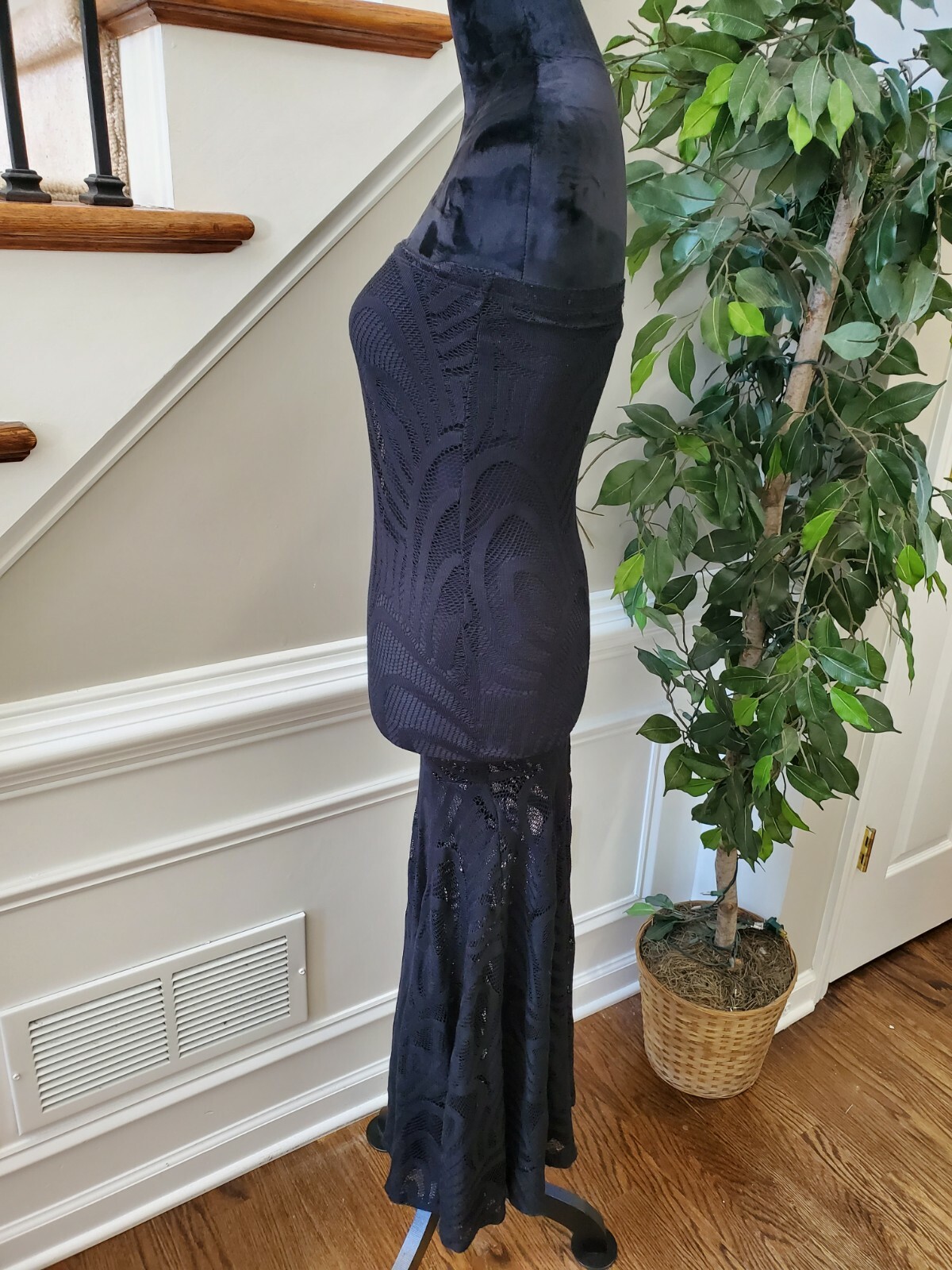 Boutique Style Solid Black Nylon Off The Shoulder… - image 6