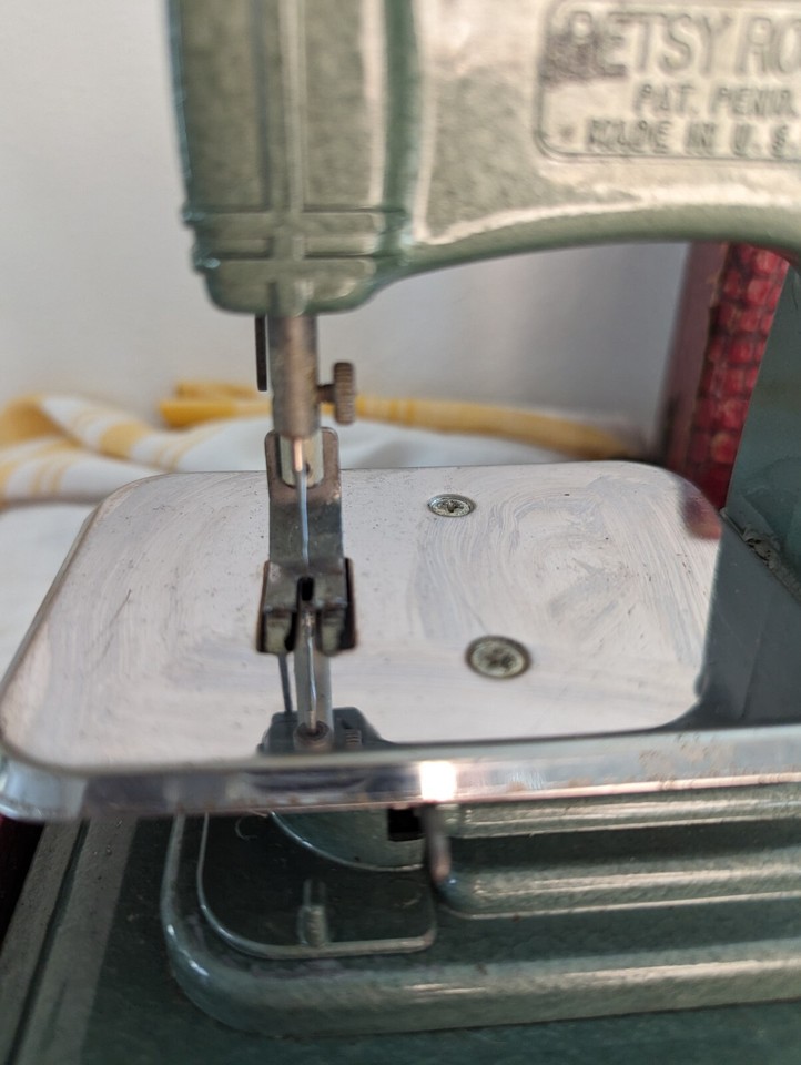 Vintage Betsy Ross Mini Sewing Machine eBay