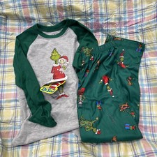 Kids  Dr. Seuss Grinch Coat Pajama Set Christmas PJ  s Cindy Lou Who Max H18