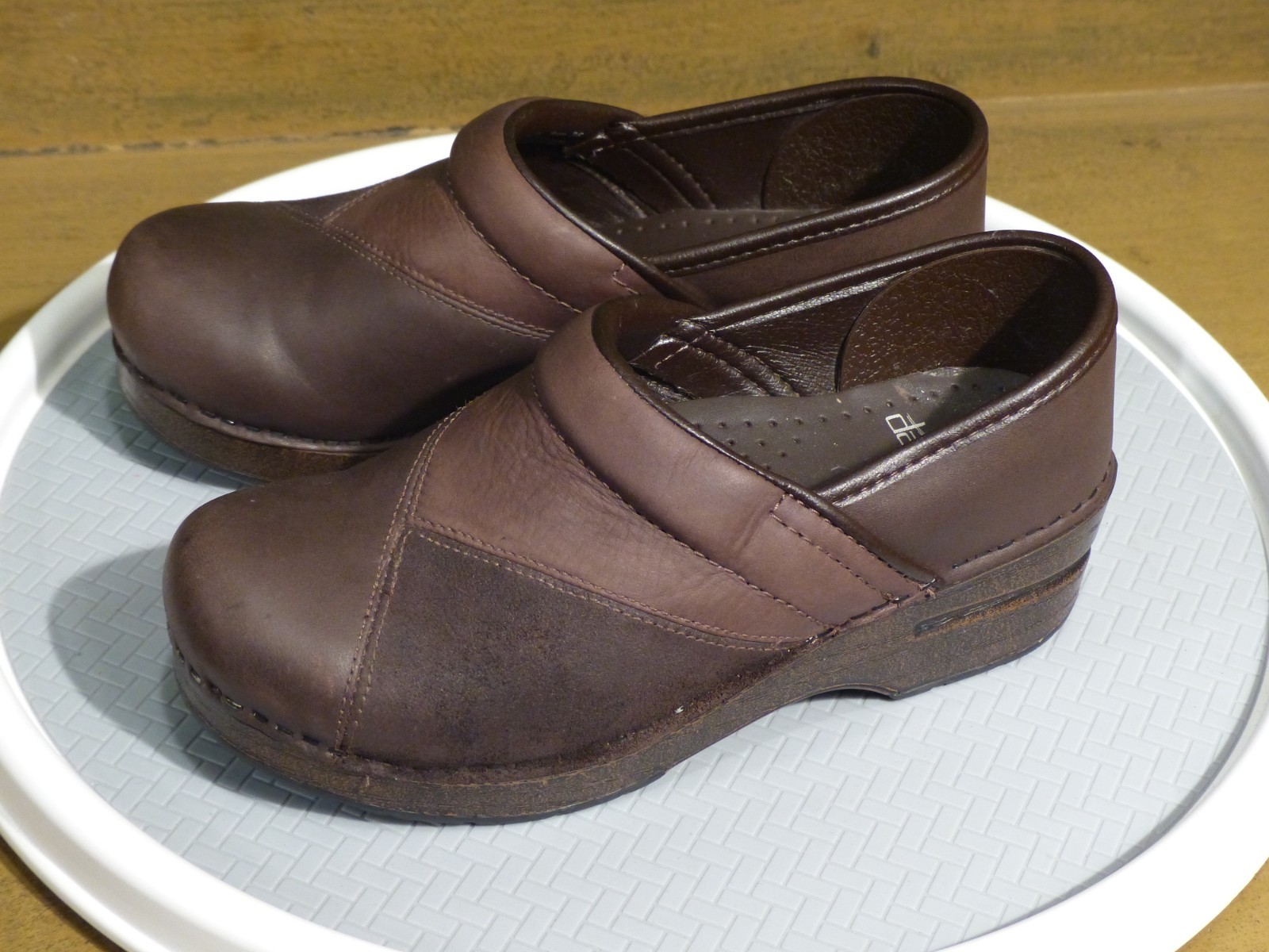 Dansko Patchwork Brown Leather Clogs  Professiona… - image 5