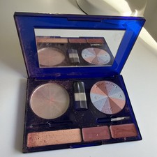 NEW Signature Club A Anti Aging Take Along Color Corrector Compact Palette READ